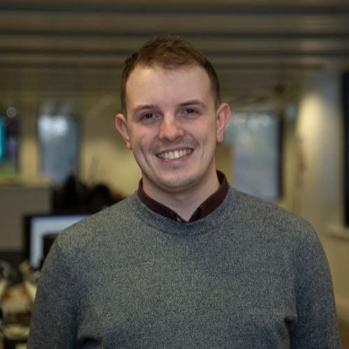 Headshot-_0013_Lewis Welsh